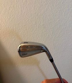 Titleist t100 4 iron golf club