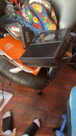 Xbox One black