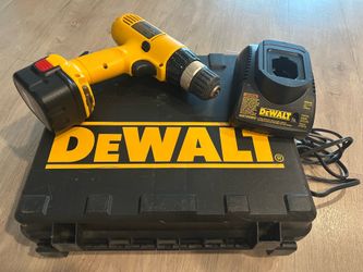 DeWALT DW927 12V Cordless Drill/Driver