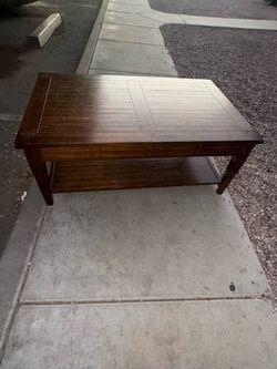 Top Lift Coffee Table