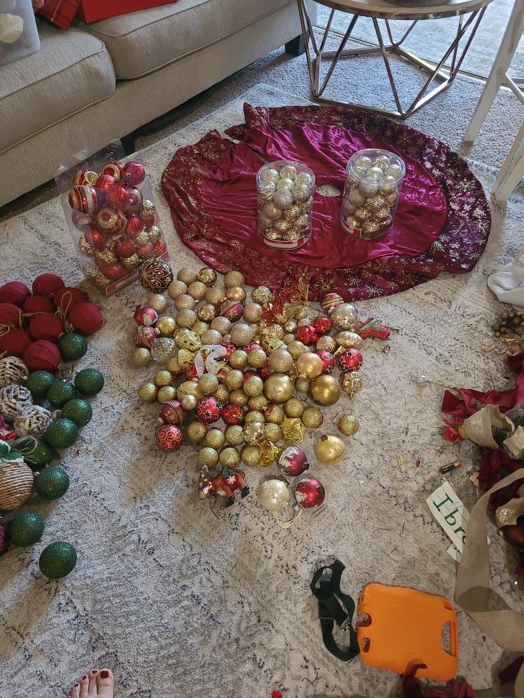 Chirstmas Ornaments For Sale 