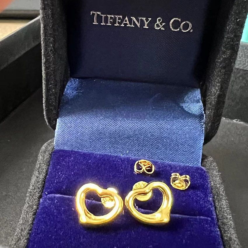 Tiffany & Co Heart Stud Earrings 11mm