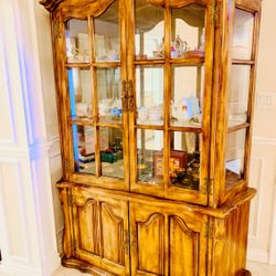 Wood Glass Display Cabinet - Antique style 