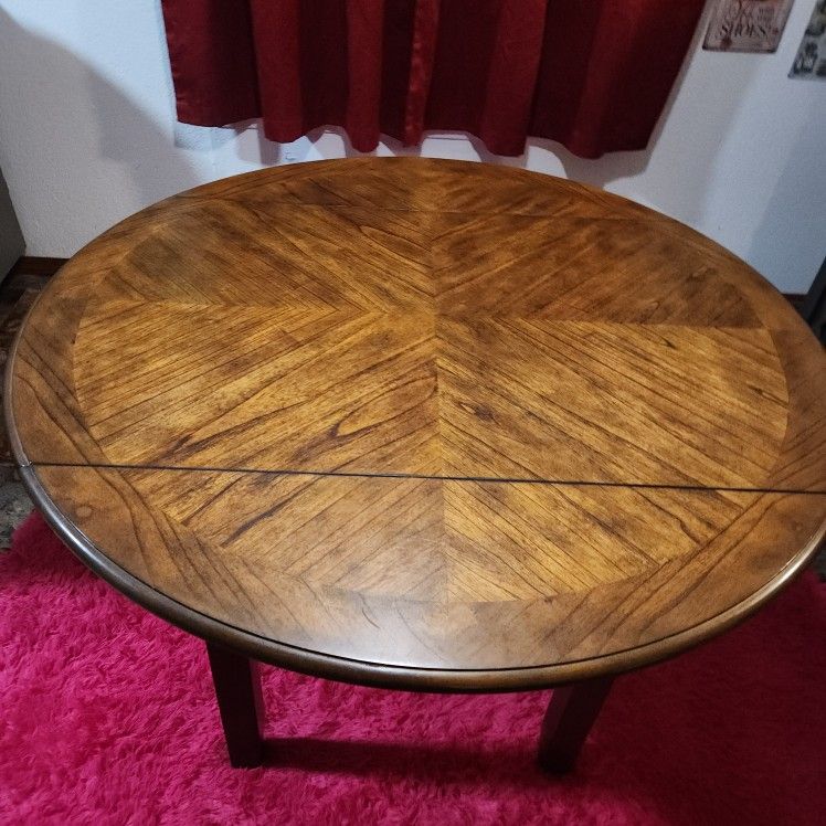 42" Drop Leaf Table