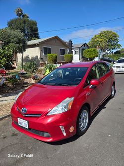 2014 toyota prius v hybrid