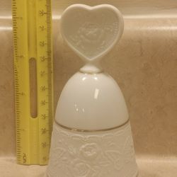 1981 Fine Porcelain & 24K Gold Bell