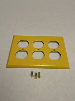 Yellow Stainless steel outlet 3  gang Wall Plate