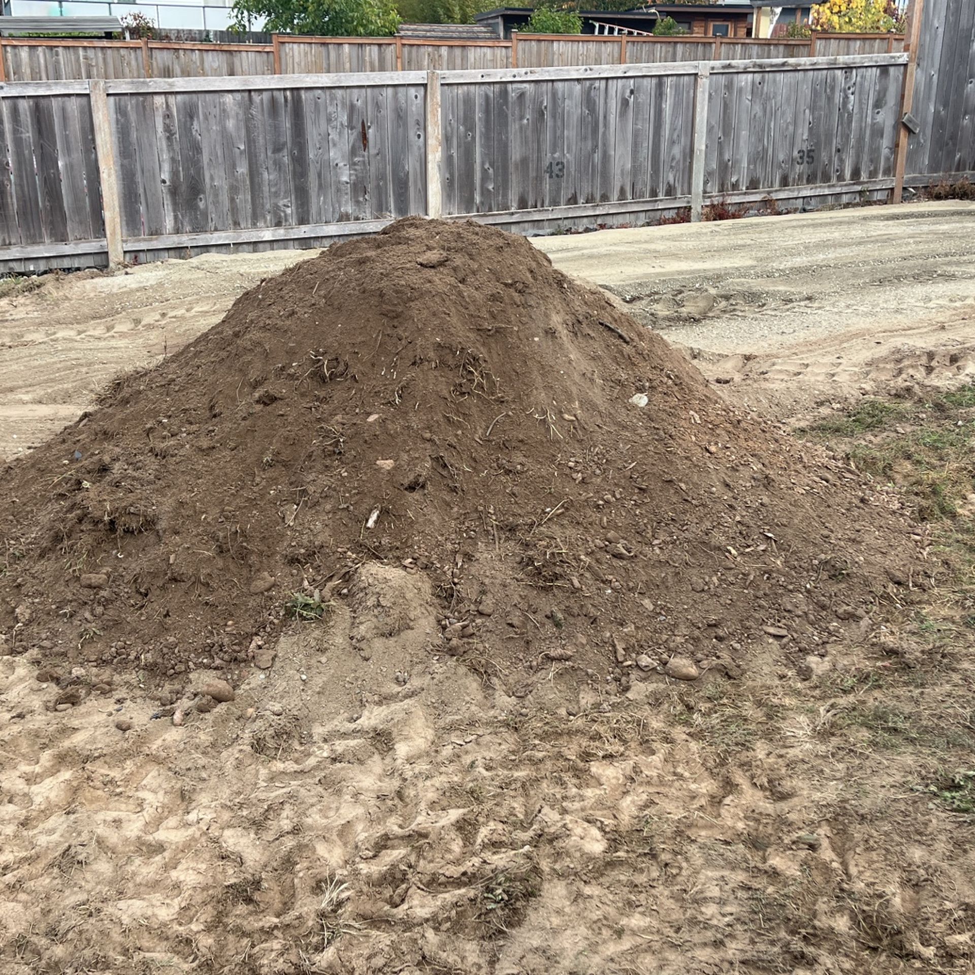 FREE Fill Dirt. Can Load Today!!