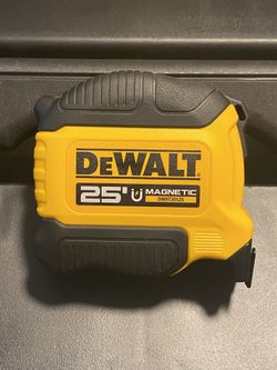 DEWALT 25 ft. Magnetic Tape Measure