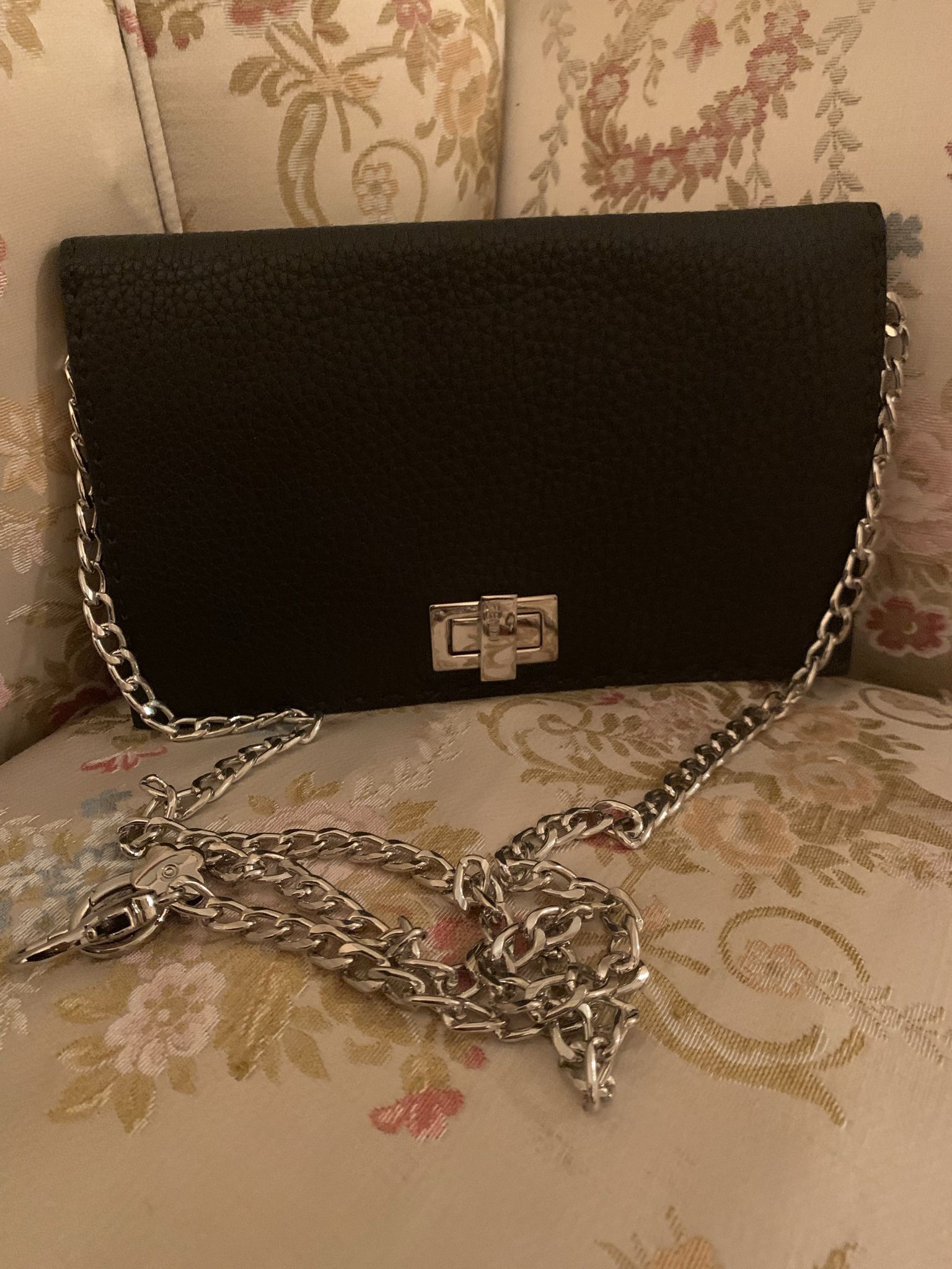 Authentic Fendi Peekaboo Selleria Clutch Black Leather