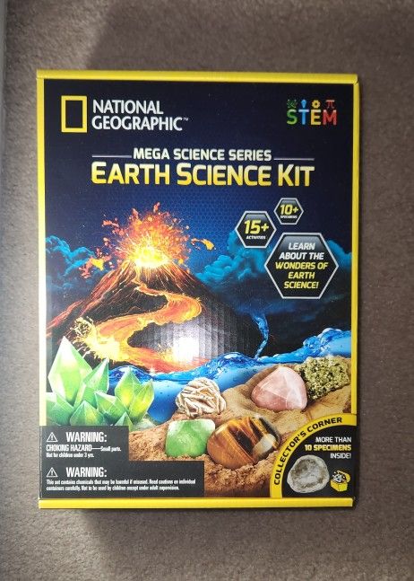 National Geographic Earth Science Kit Mega Science Series