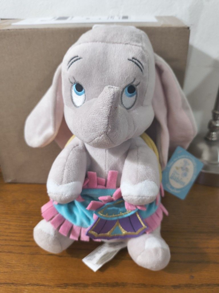 NWT!! Disney Parks Babies Dumbo Baby Elephant With Blanket 10’’ Plush Stuffed Animal