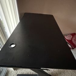 Gaming table
