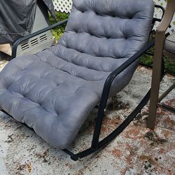 Oversized Patio Rocking Chair with Cushion - Silla Grande Mecedora Con Cojin