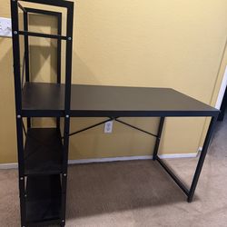 Black Desk