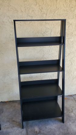 Black shelf stand