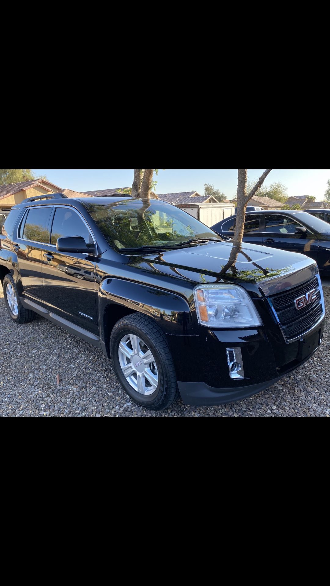2014 GMC Terrain AWD Regular title, 4 cylinders, cold a/c, very clean interior, navigation system, back up camera, bluethoot, all wheel drive, 167k m