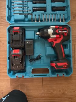 MaxTurbo Cordless Impact Wrench Kit