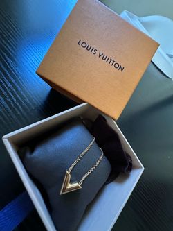 LV Necklace Gold