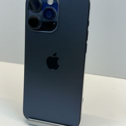 Apple iPhone 15 PRO MAX 256gb. ( Fully Unlocked )