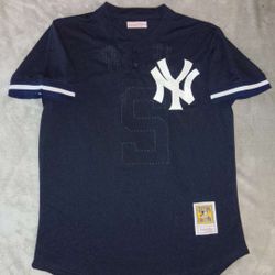 Derek Jeter New York Yankee Jersey Size M