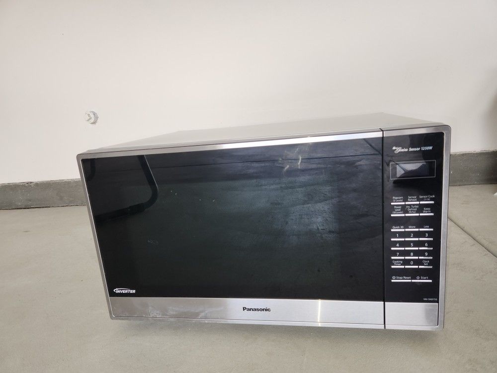 Panasonic NN-SN975S Microwave Oven