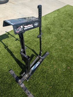 Louisville Slugger Black Flame Ultimate Pitching Machine (UPM 45)