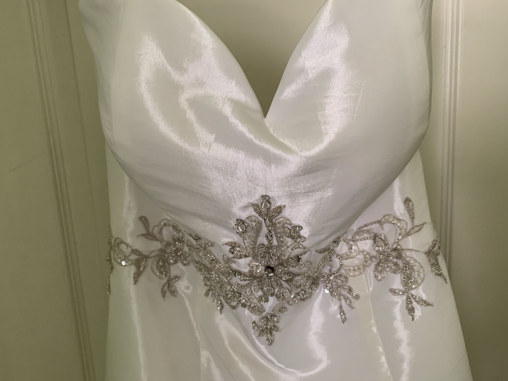 Davids Bridal Wedding Dress Size 8