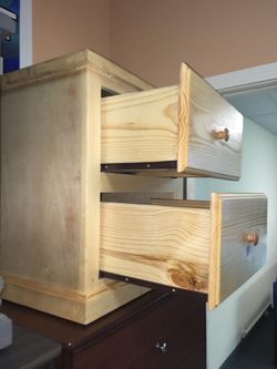 Pinewood Nightstand