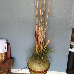 Decorate Wooden Plant