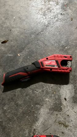 Milwaukee copper tubing cutter