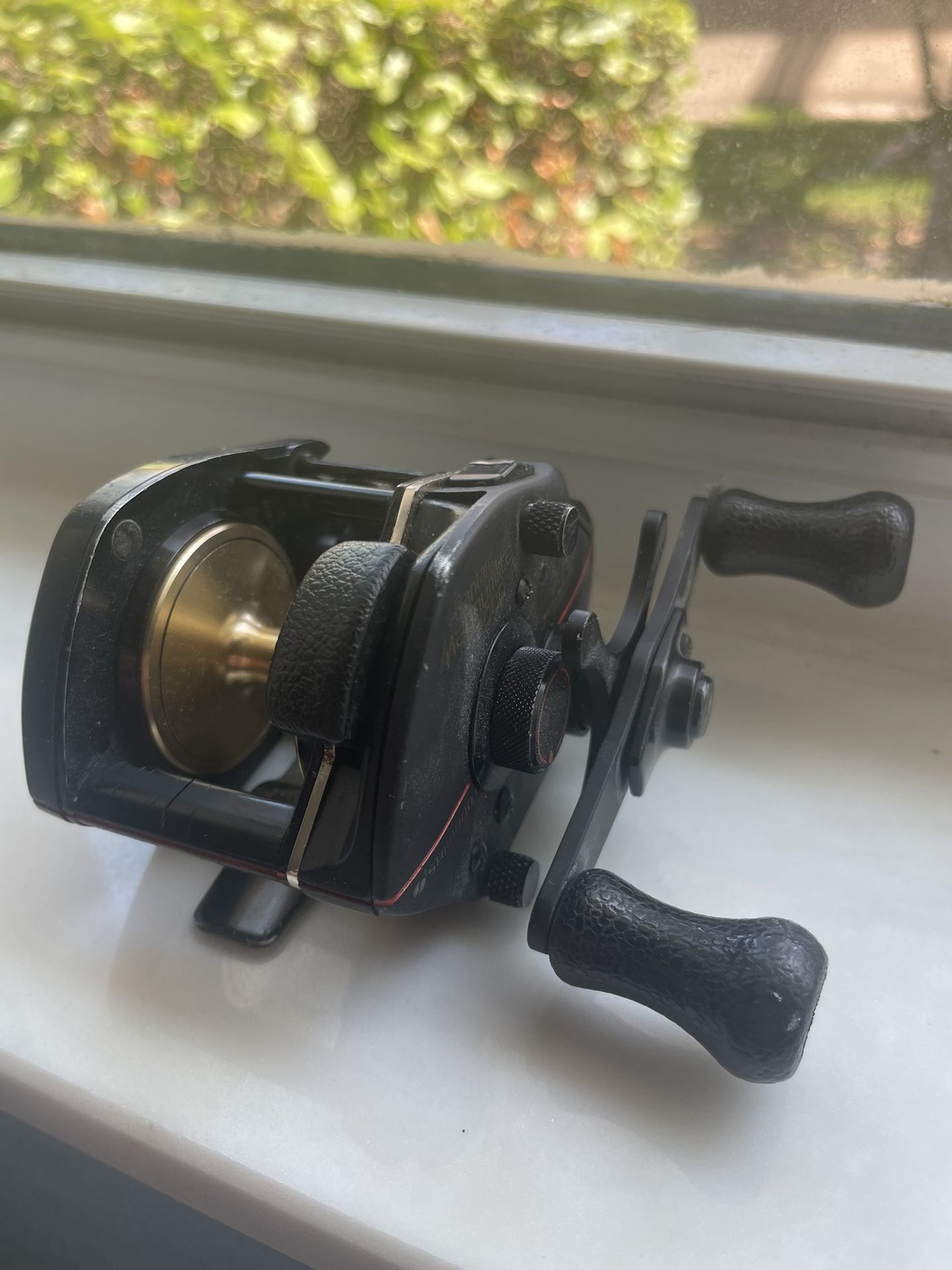 SHIMANO BANTAM MAGNUMLITE 2000GT BAITCAST FISHING REEL XHS 5:1 Ratio