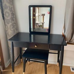 Black Vanity With Mirror 
