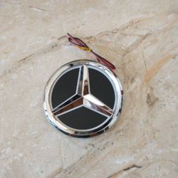 Mercedes Light Up Emblem