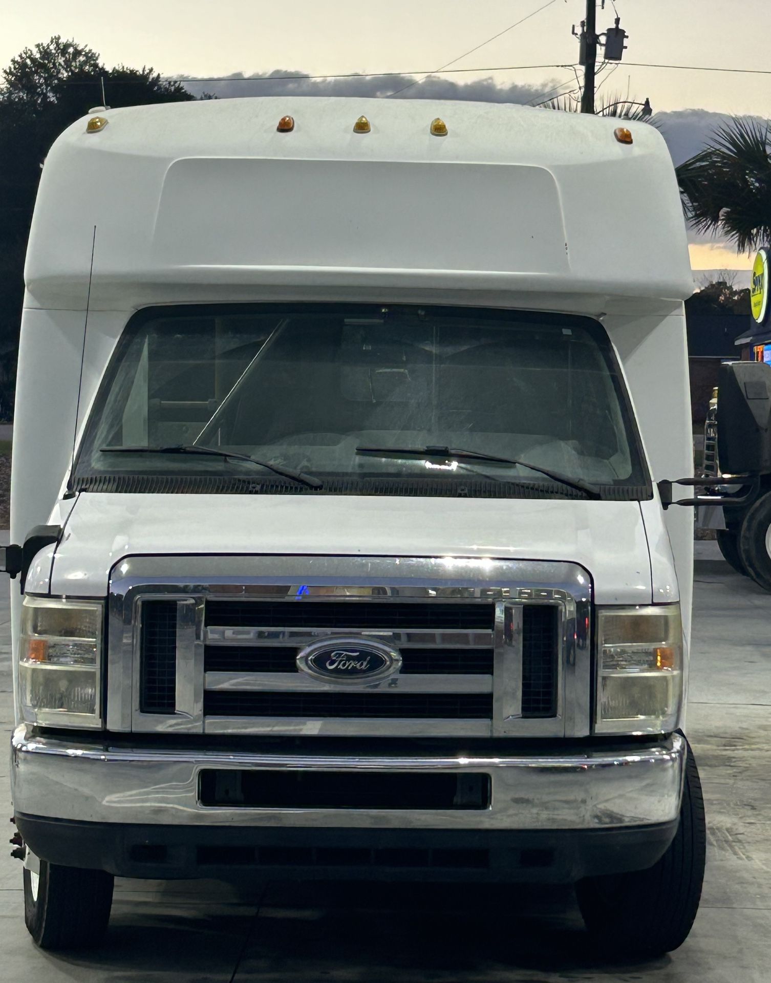 2009 Ford E-350