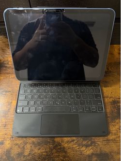 Apple iPad A16 11th Gen 128GB Blue + ESR Keyboard Case & Screen Protector