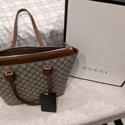 Gucci Tote Bag. 