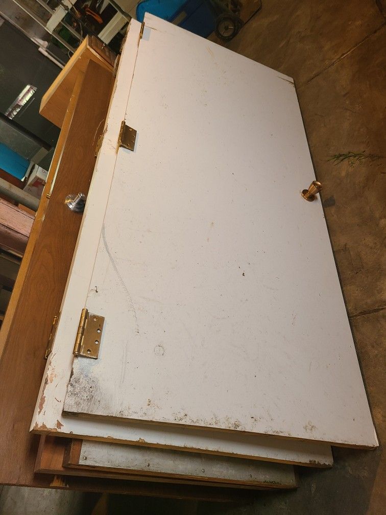 2 SOLID FLAT WOOD DOORS