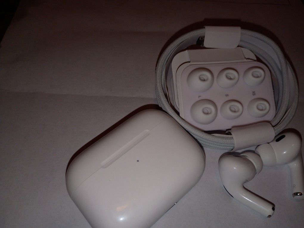 Airpods Pro 2nd Gen USB C Charging Case