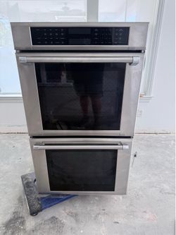 Thermador Stainless Steel Double Wall Oven – Excellent Condition