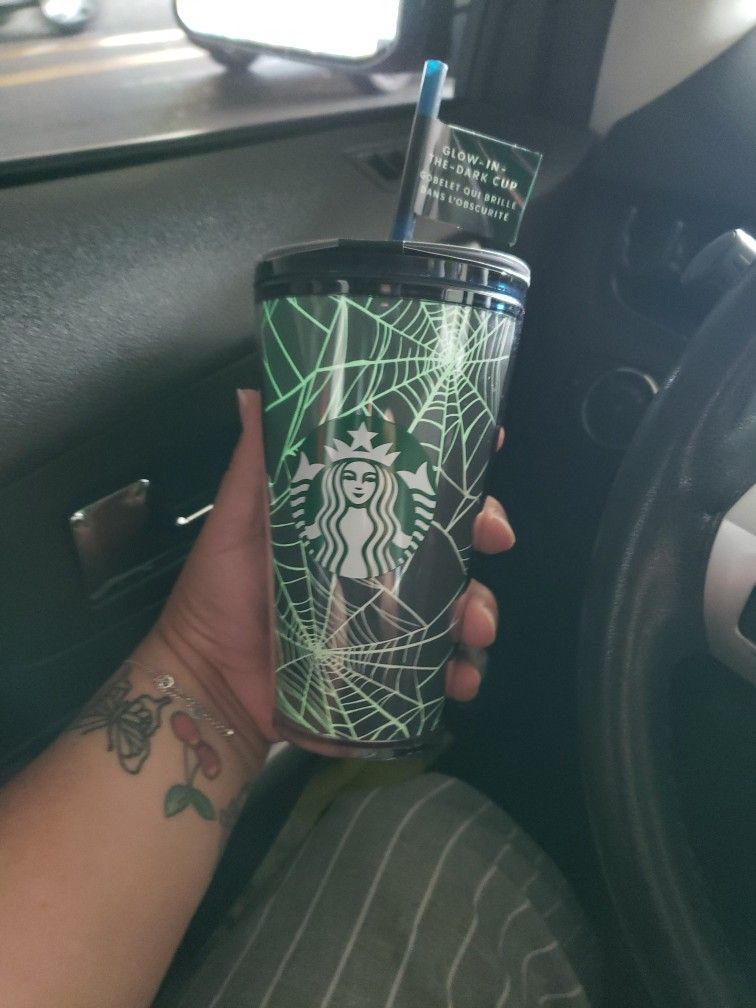 Glow In The Dark Spider Web🕸🕷 🎃 Halloween Starbucks Tumbler