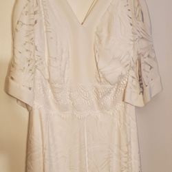 White lace overlay lane Bryant size 14/16 dress