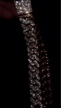 Rose gold moissanite chain
