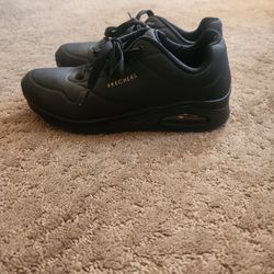 Sketchers Size 8