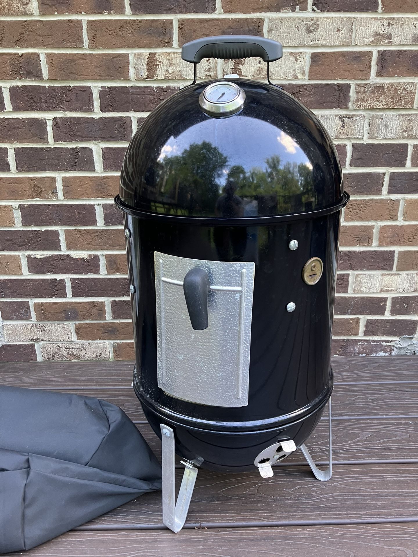 Weber Smokey Mountain 14.5” Smoker