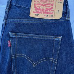 Levi’s 501 28x30 $10