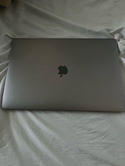 Apple Macbook Pro 2019 16”