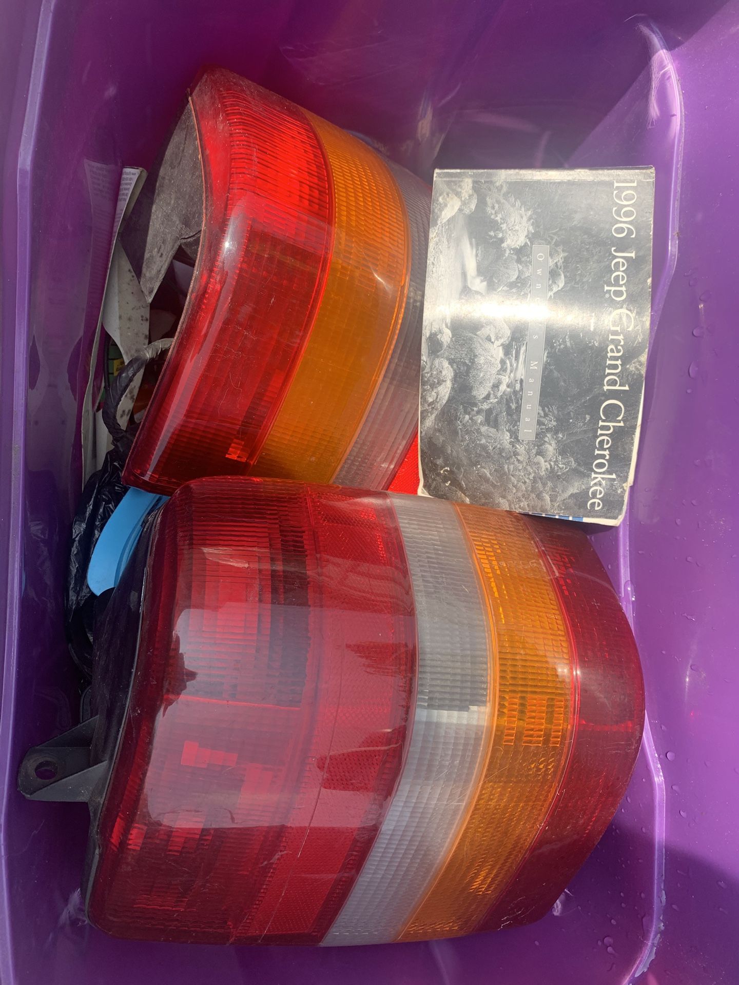 Jeep Grand Cherokee Tail lights