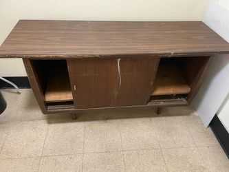 Free! Entertainment cabinet