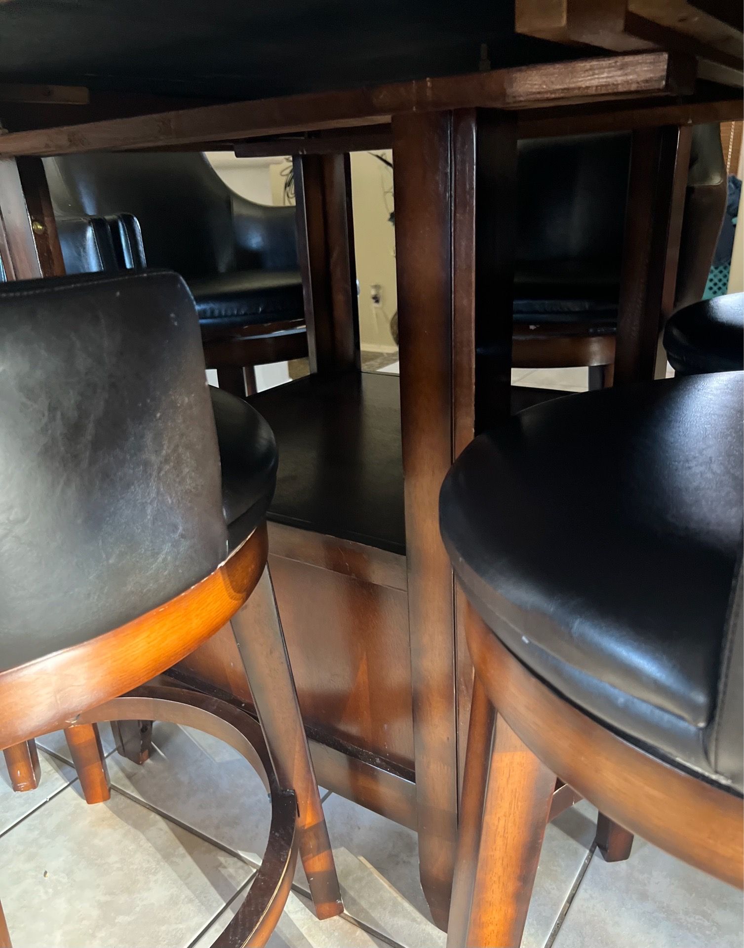 Kitchen table 6 chairs